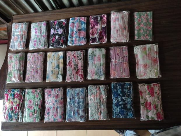 S.L.C Mixed Flower Mask - thumbnail 4