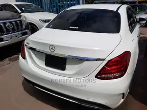 Mercedes-Benz C180 2015 Pearl