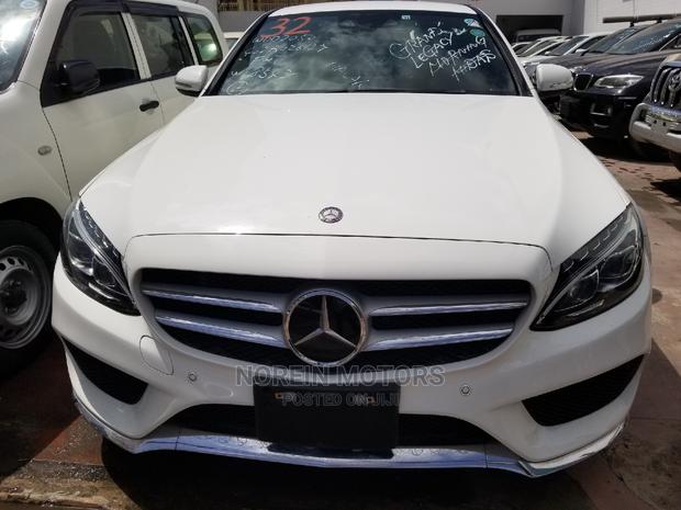 Mercedes-Benz C180 2015 Pearl