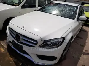 Mercedes-Benz C180 2015 Pearl