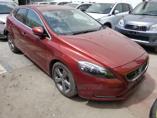 Volvo V40 2014 Red - thumbnail 2