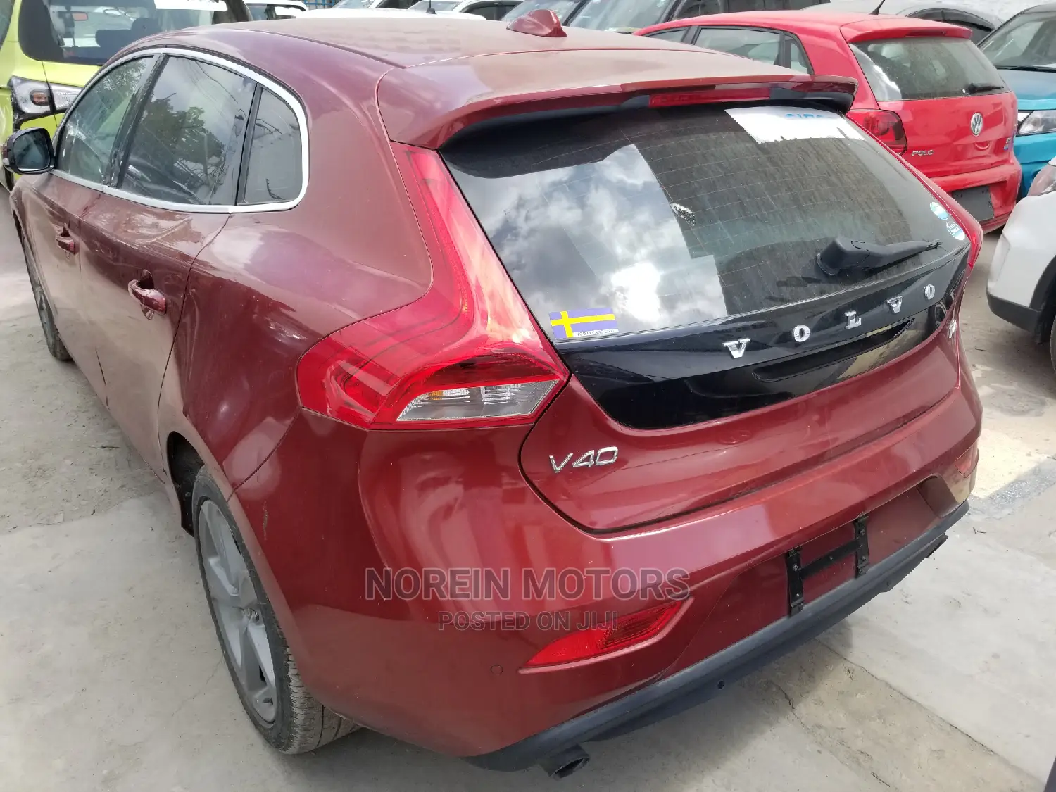 Volvo V40 2014 Red