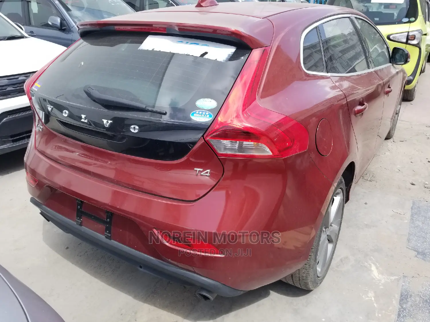 Volvo V40 2014 Red