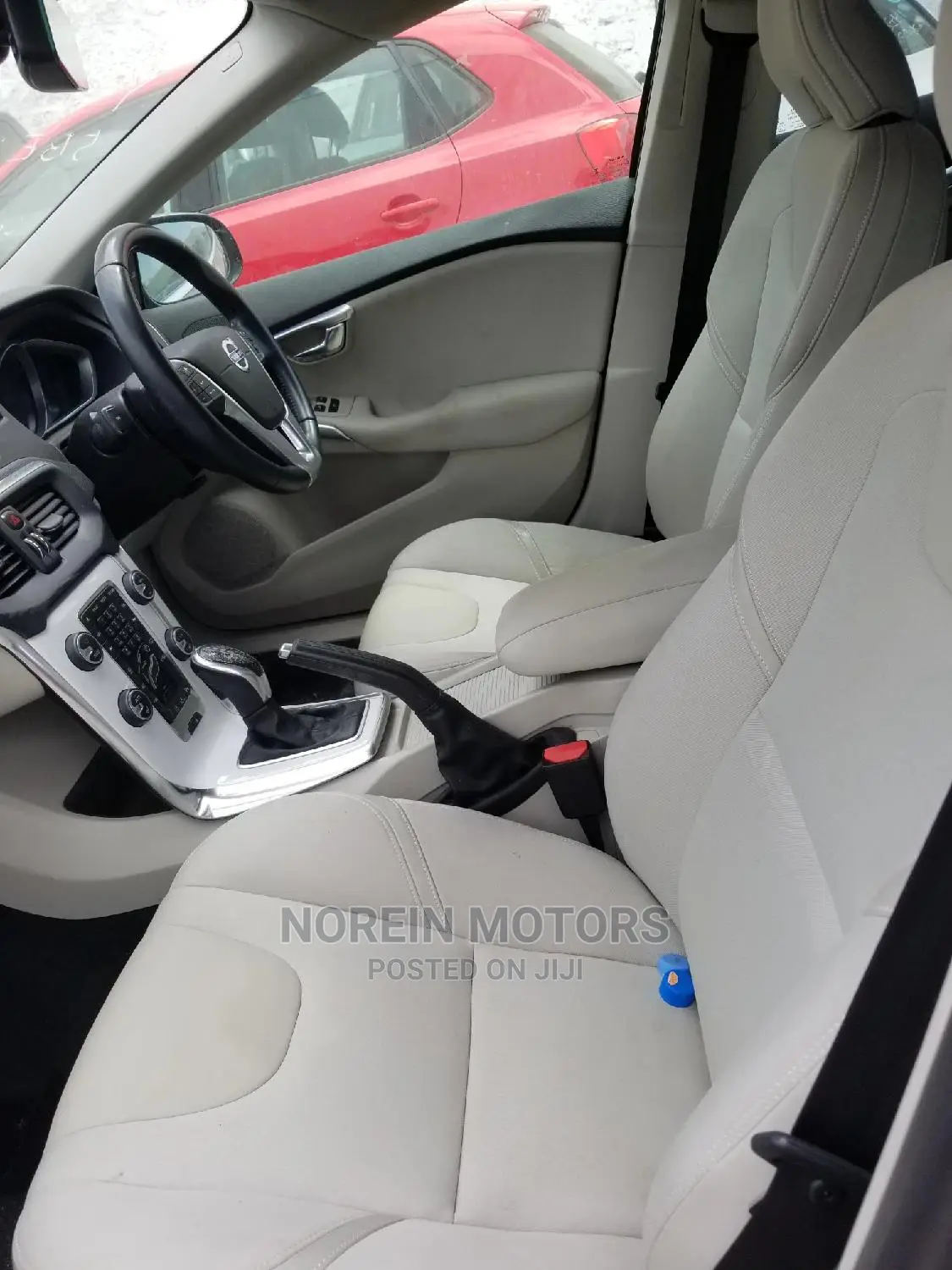 Volvo V40 2014 Red