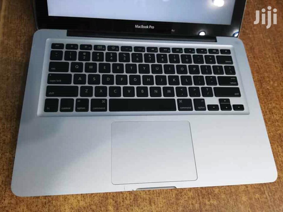 Laptop Apple MacBook Pro 4GB Intel Core i5 HDD 500GB