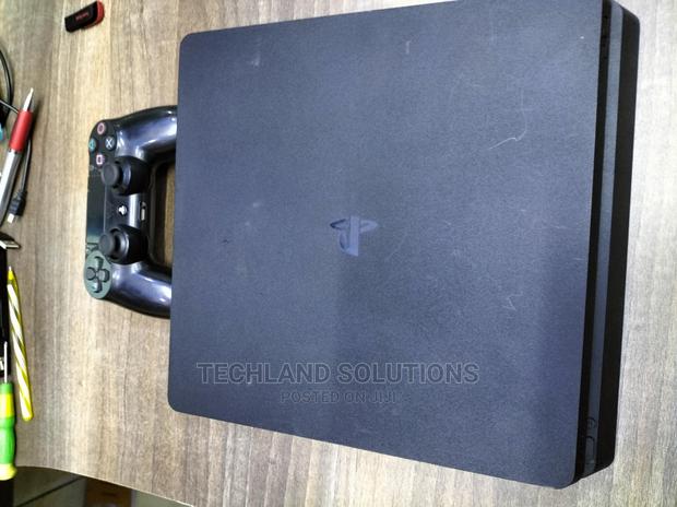 SONY Playstation 4 Chipped - main view
