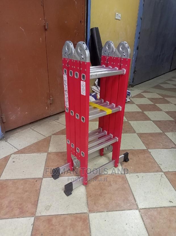 Stable Foldable Ladder, 12 Feet Long - thumbnail 3