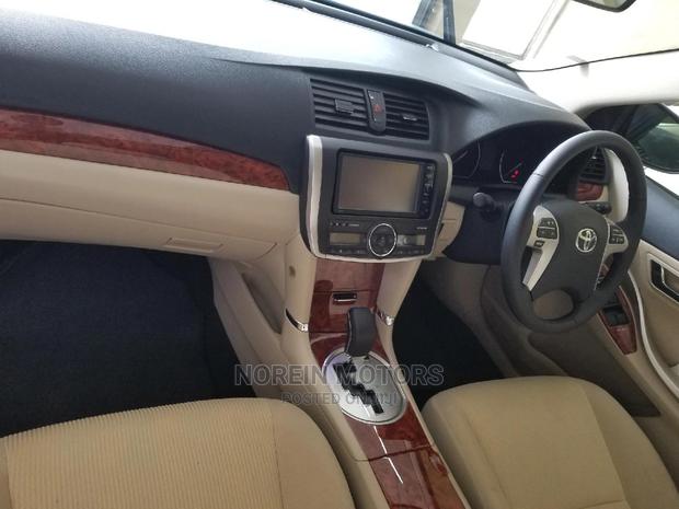 Toyota Allion 2014 Silver - thumbnail 3