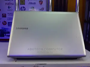 Laptop 4GB Intel Core I3 HDD 500GB