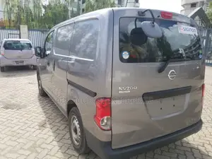 Nissan Vanette 2014 Gray