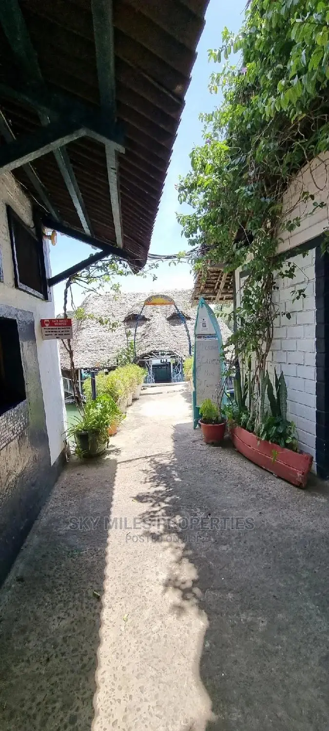 Floating Restaurant on 1 Acre Land on Sale in Mtwapa
