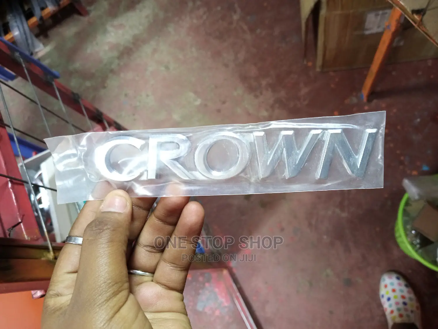 CROWN Logo Badge