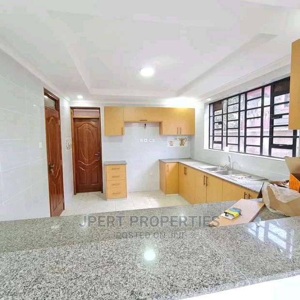 4bdrm Maisonette in Membley for sale - thumbnail 8
