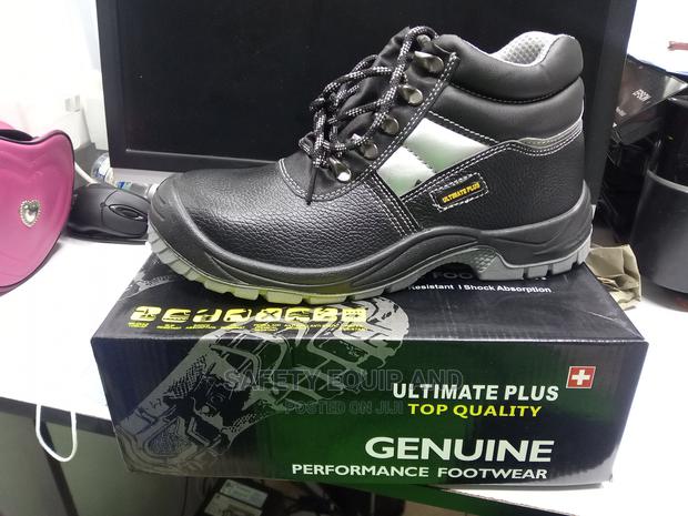 We Supply Ultimate Safety Boots for Industrial Work - thumbnail 2