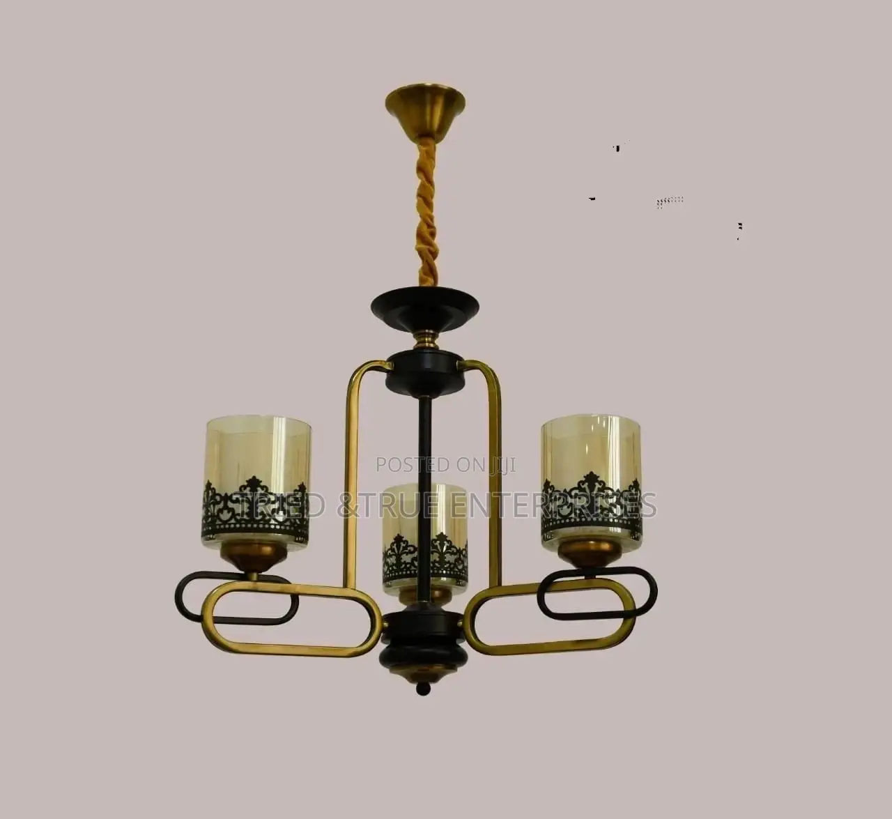 3arm Chandaliers