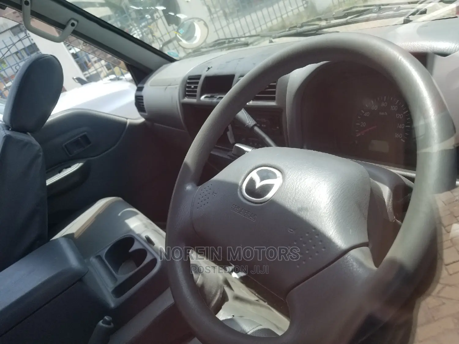 Mazda Bongo 2014 White