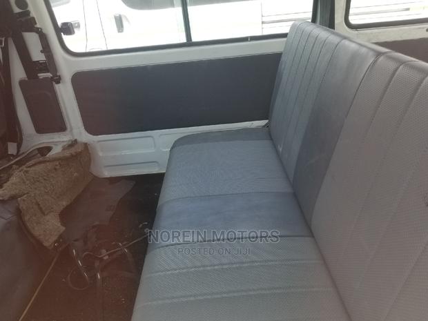 Mazda Bongo 2014 White - thumbnail 7