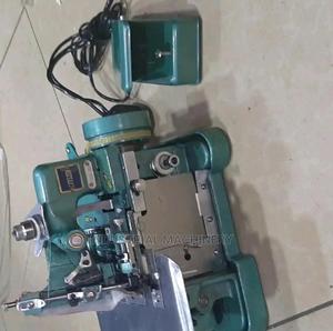 Overlock With Motor-New - thumbnail 2