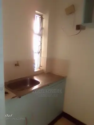 1bdrm Block of Flats in Hurlingham for Rent