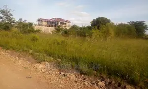 1⁄4 Acre of Land for Sale