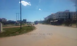 1⁄4 Acre of Land for Sale
