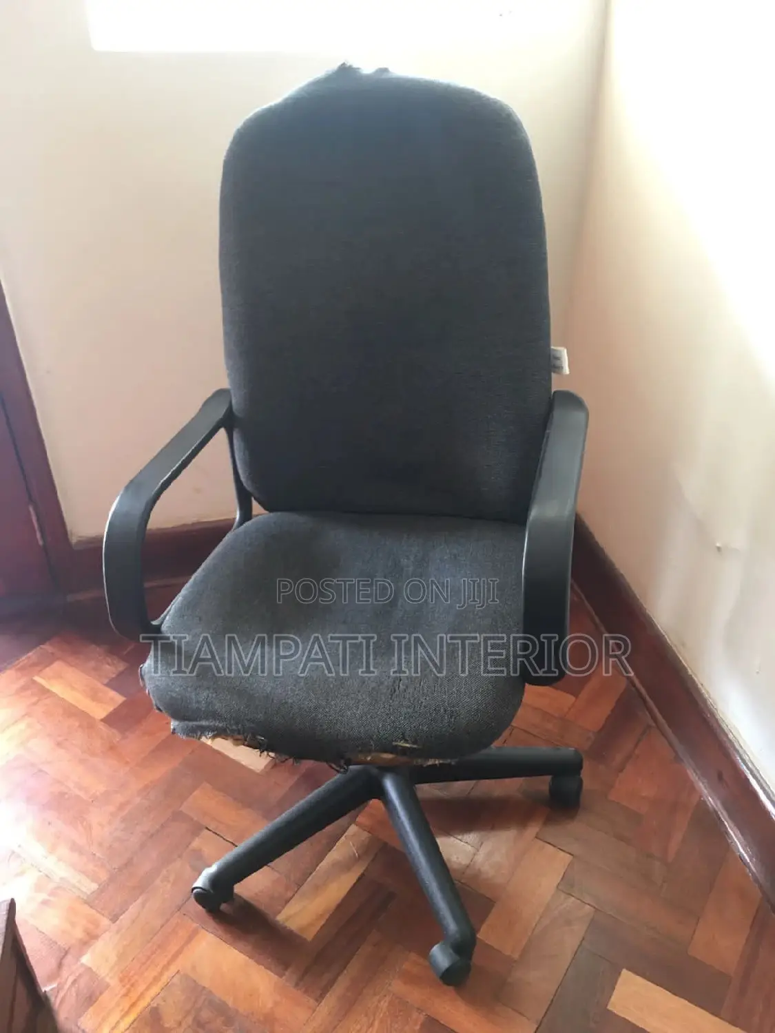 Office Seats Repairs and Maintainance