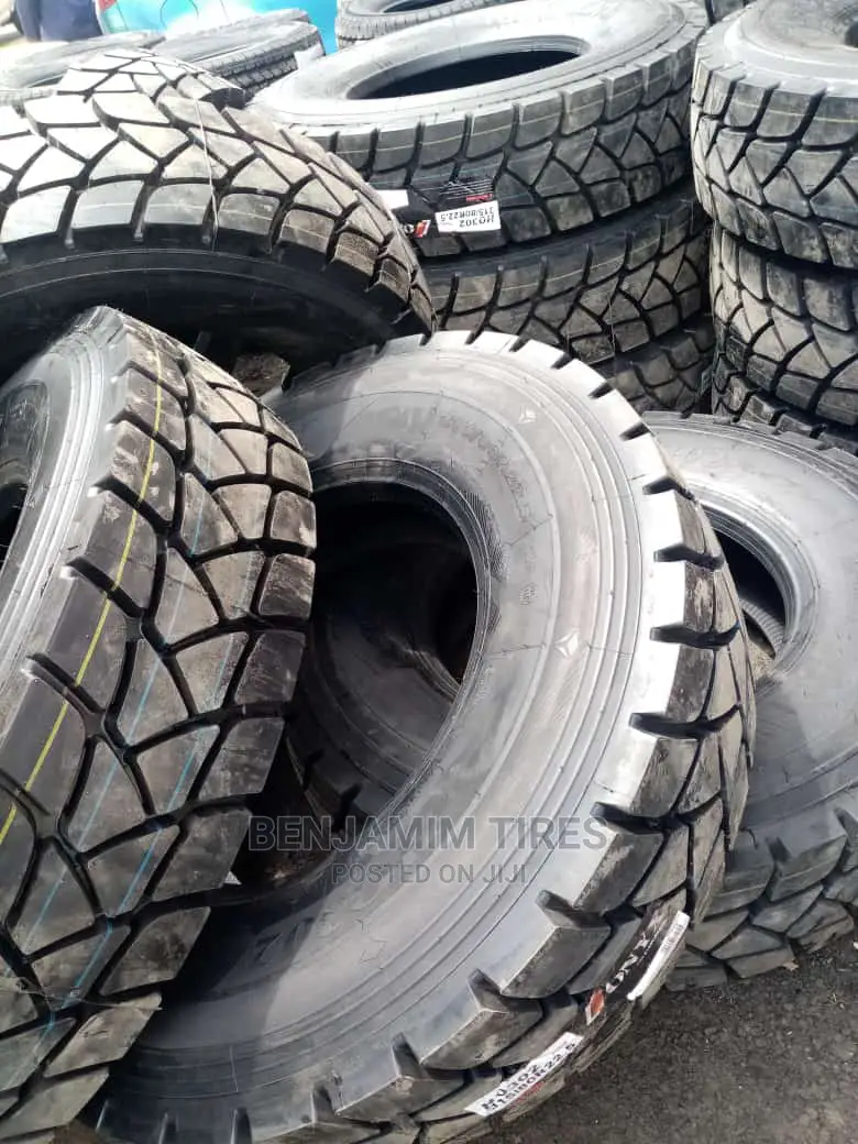 315/80/R22.5 Tires 20 Ply Rating Tubeles Oynx Make.