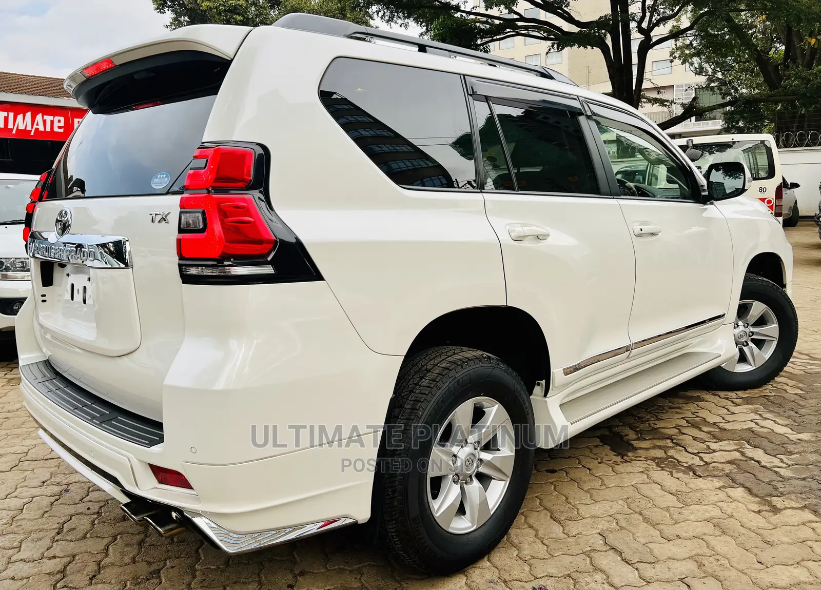 Toyota Land Cruiser Prado 2.7 2019 White