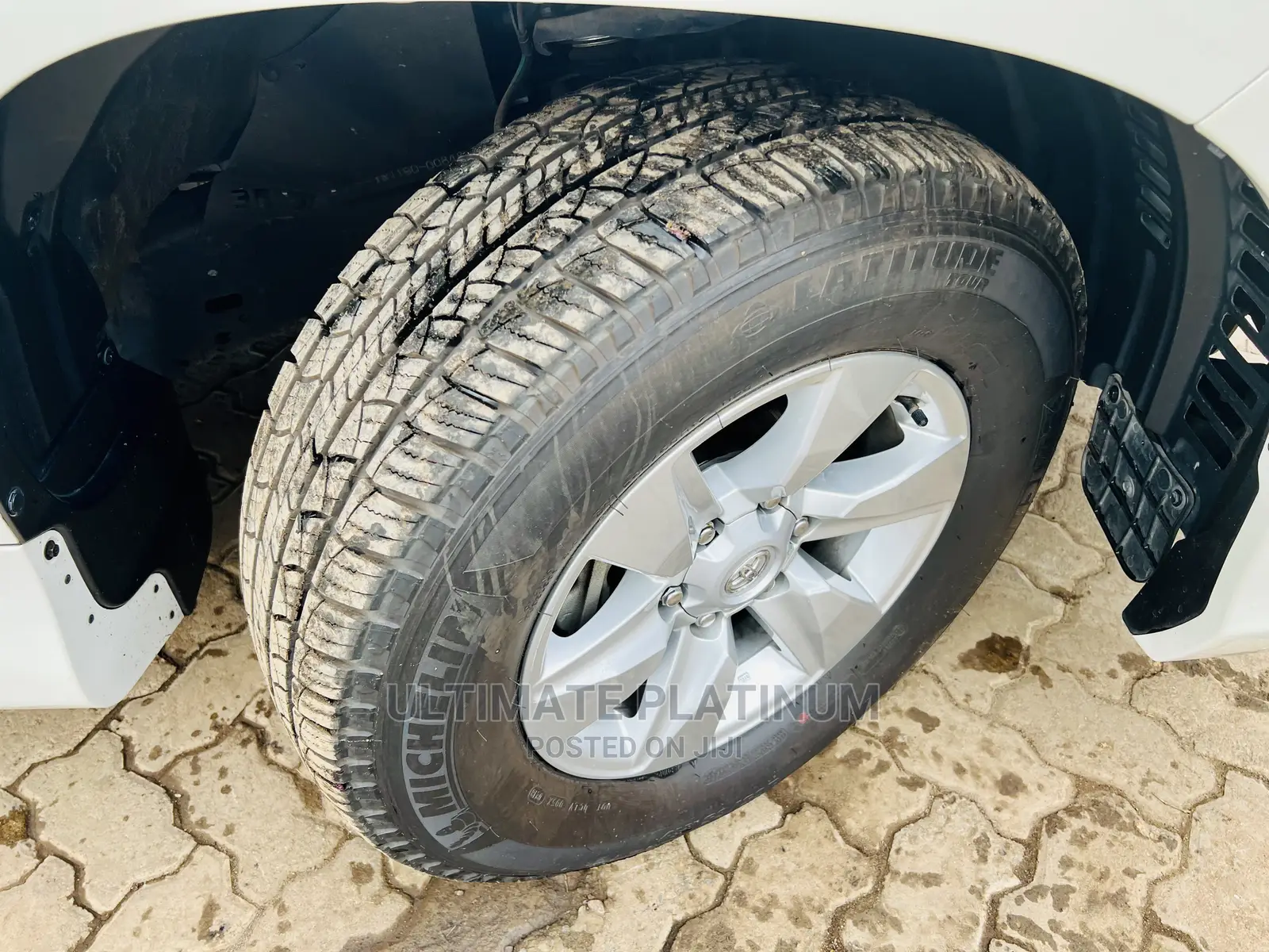 Toyota Land Cruiser Prado 2.7 2019 White