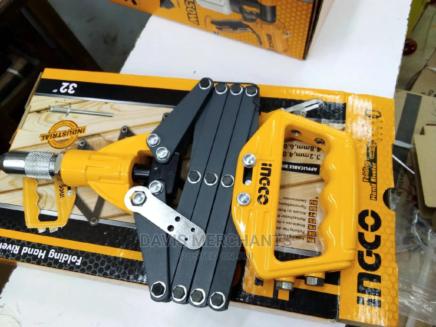 Folding Hand Riveter