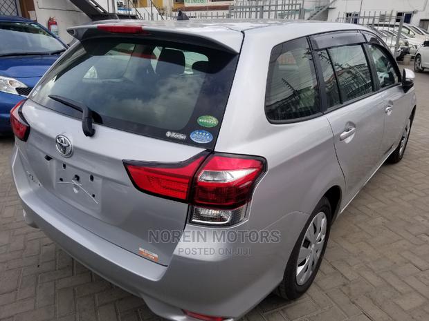 Toyota Fielder 2015 Silver - thumbnail 3