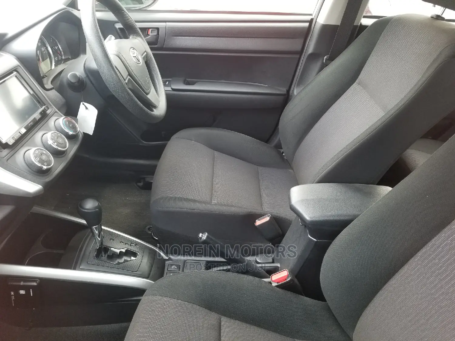Toyota Fielder 2015 Silver