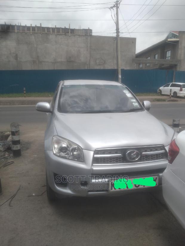 Toyota Rav 4 2006 Model Front Windscreen