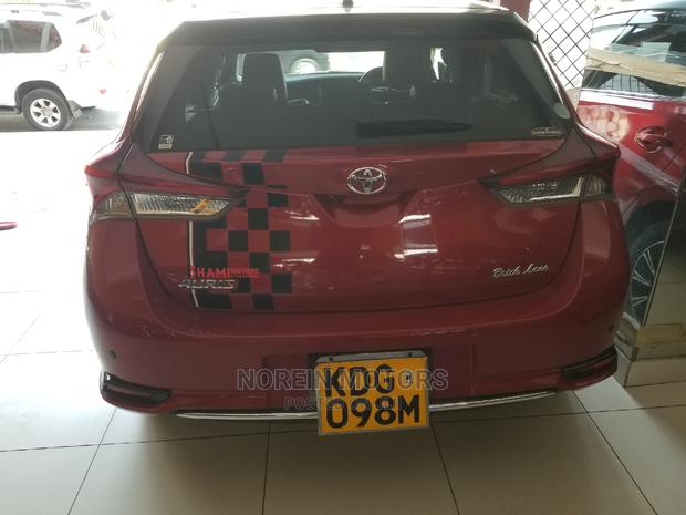 Toyota Auris 2014 Red - thumbnail 2