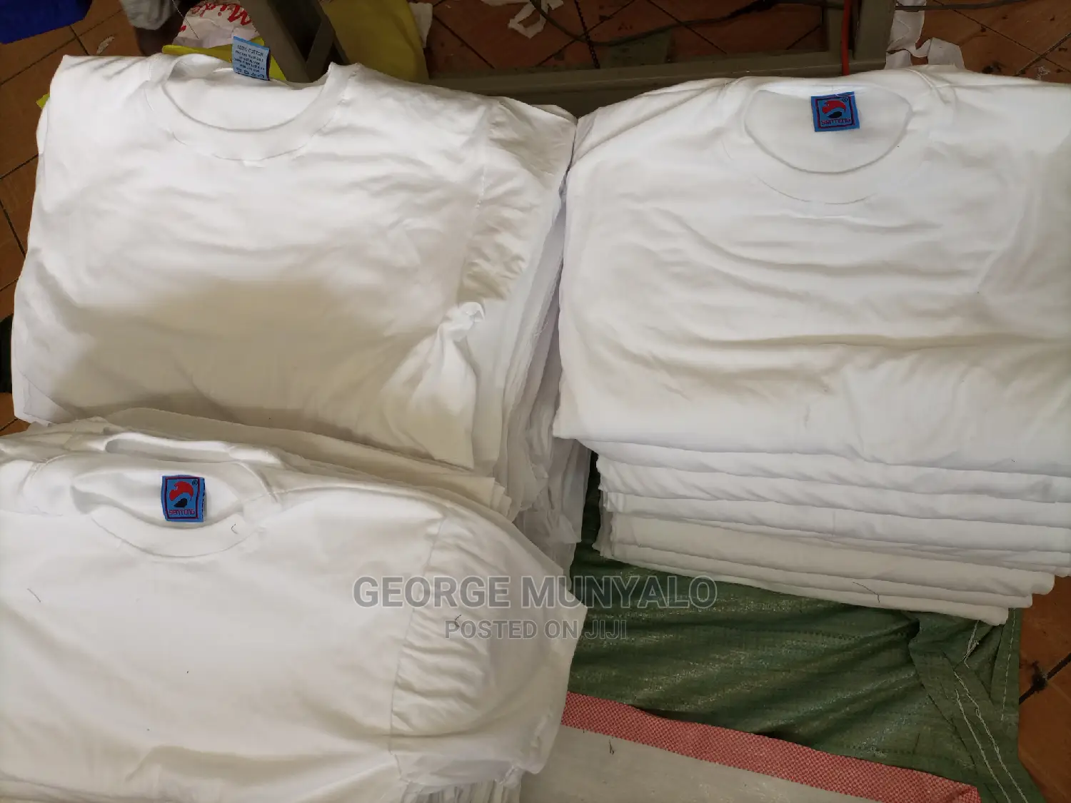 Large Quantities of Cotton White Plain T-Shirts