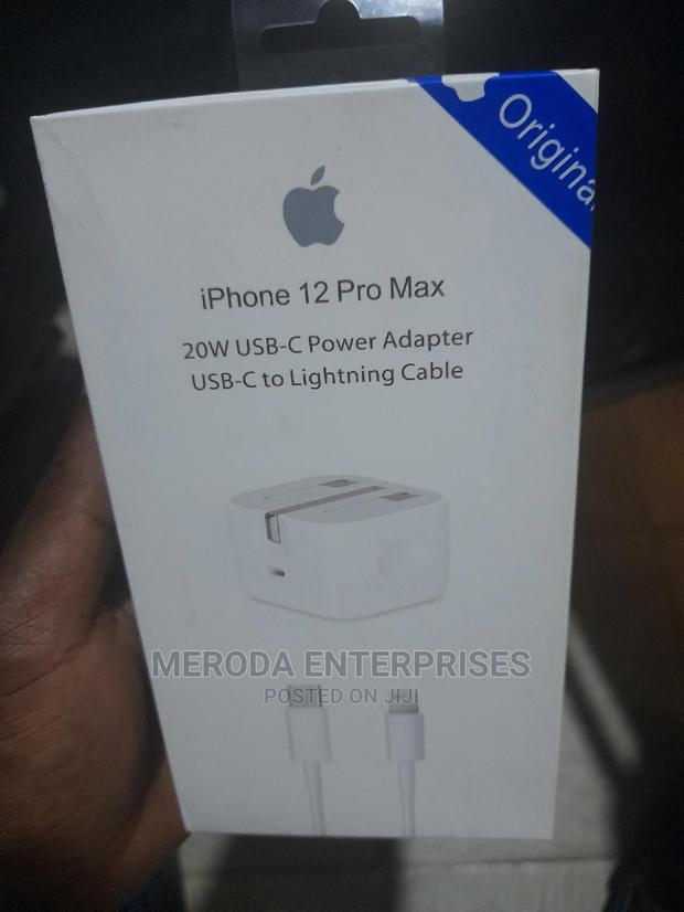 iPhone 12 Pro Max Usb-C Power Adapter - main view