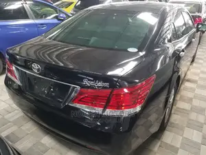 Toyota Crown 2015 Gray