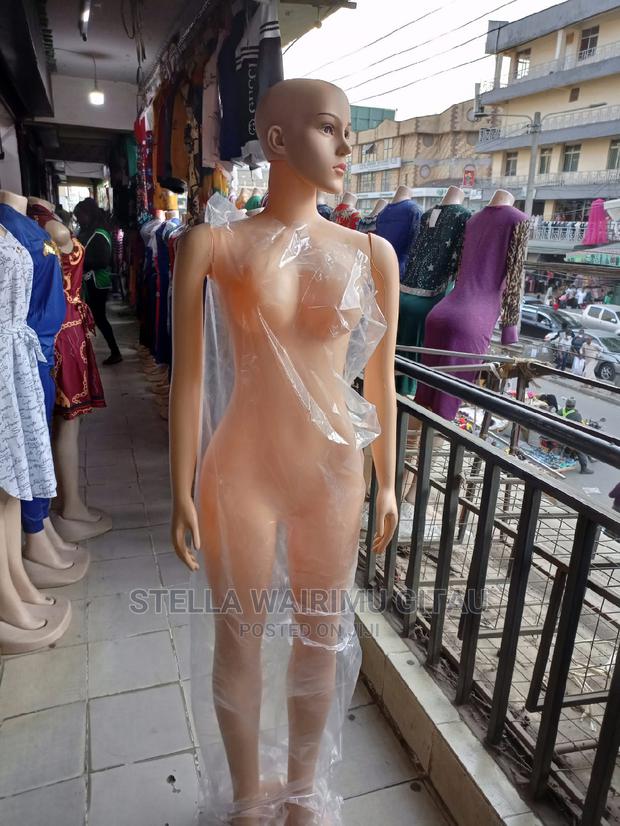 Ladies Full Mannequin - thumbnail 4