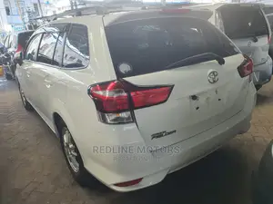 Toyota Fielder 2016 Pearl