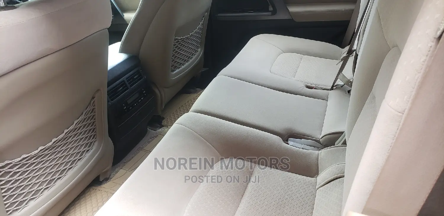 Toyota Land Cruiser 2009 Red