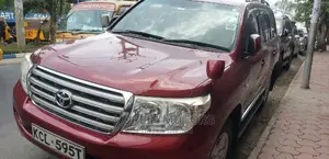Toyota Land Cruiser 2009 Red