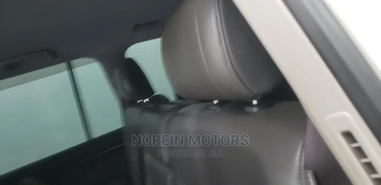 Toyota Land Cruiser 2008 Off White