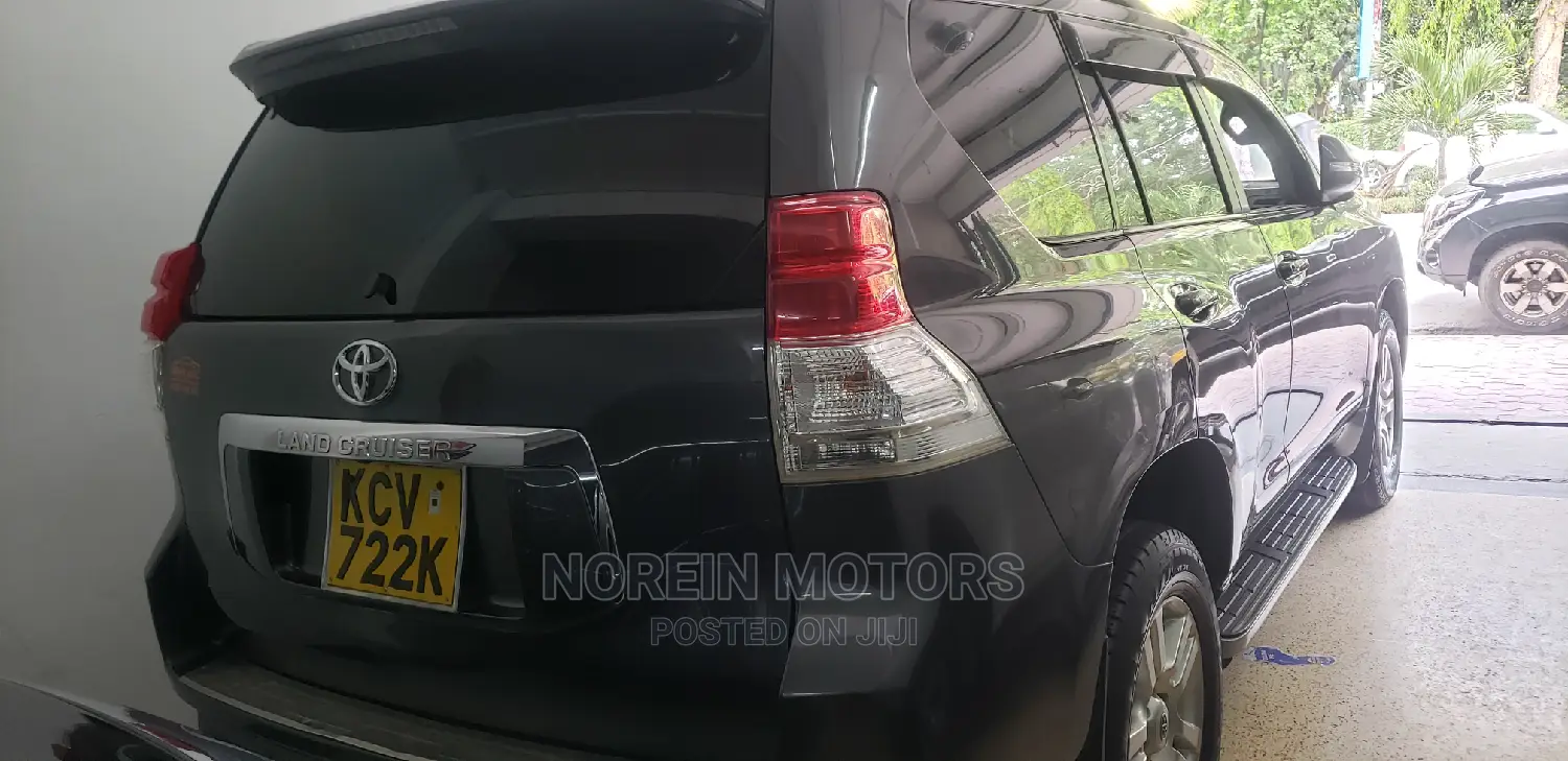 Toyota Land Cruiser Prado 2017 Matt Black