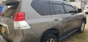 Toyota Land Cruiser Prado 2014 Gray