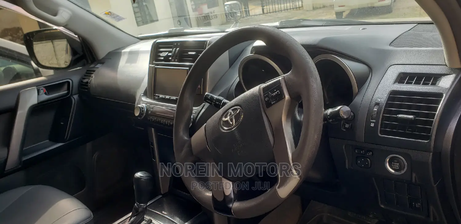 Toyota Land Cruiser Prado 2014 Gray