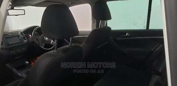 Volkswagen Tiguan 2015 White - thumbnail 4