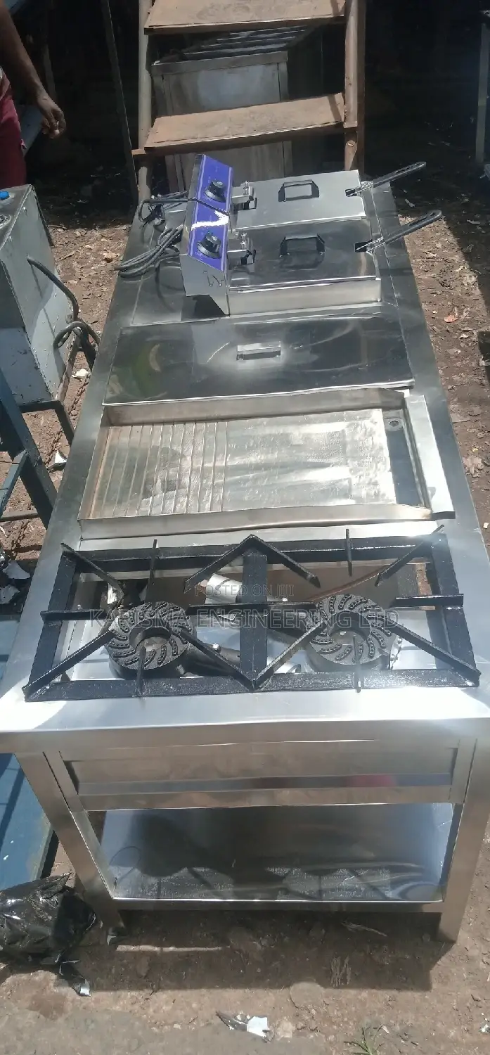 Combined Cooking Range With Griddle
