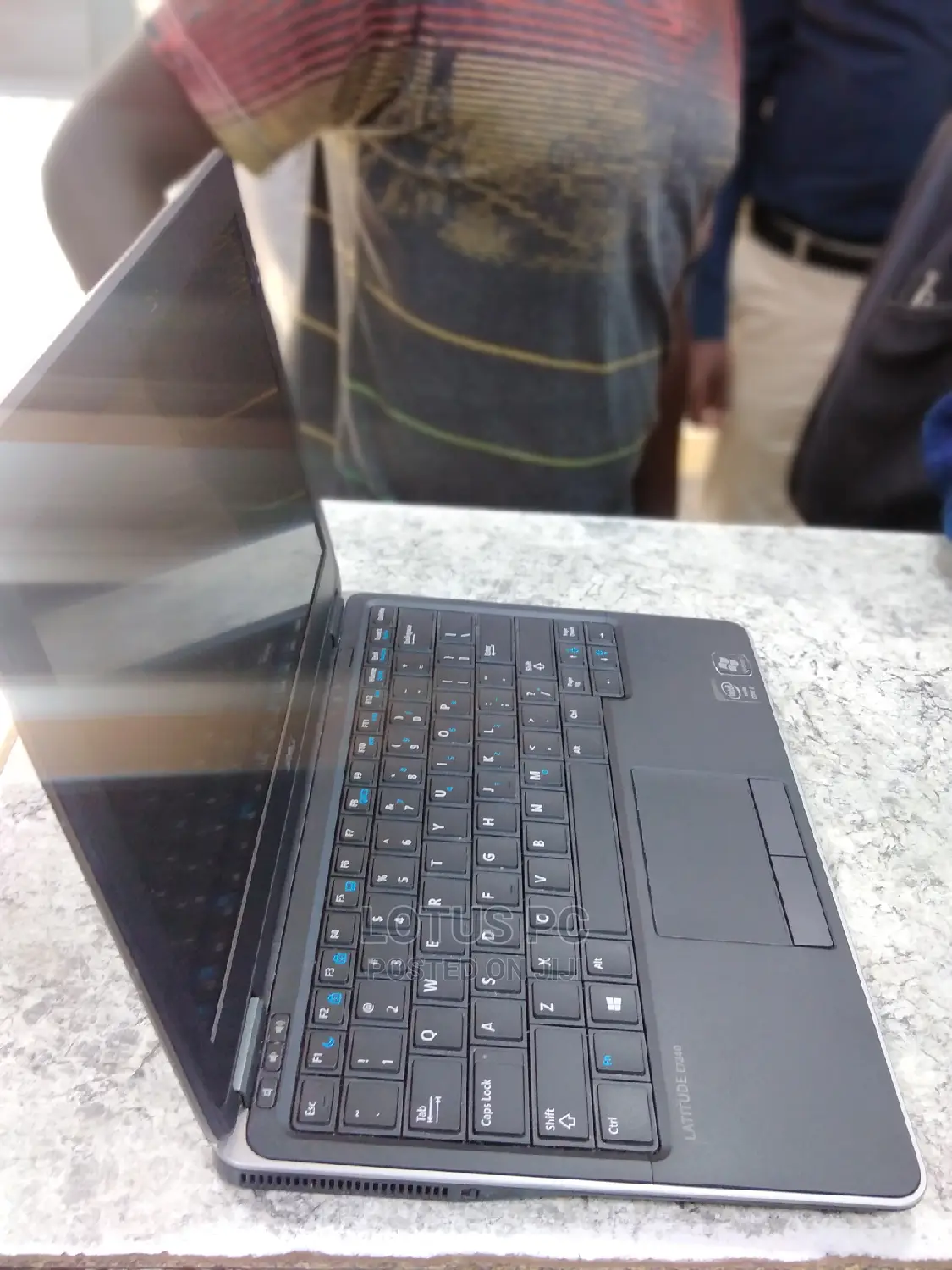 Laptop Dell Latitude E7240 4GB Intel Core I5 SSD 128GB