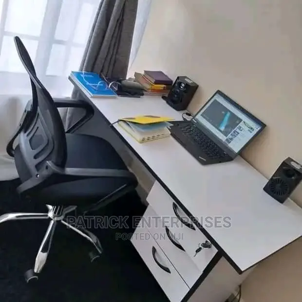 1.2 Meters Office Desk Plu Low Back Reclining Mesh Chair