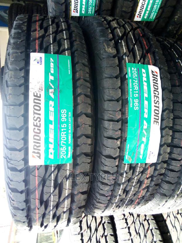 205/70r15 a/T Bridgestone Tyres Made in Thailand
